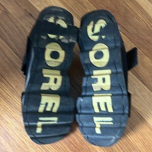 SOREL Black Kinetic Impact Sneaker - Size 8.5